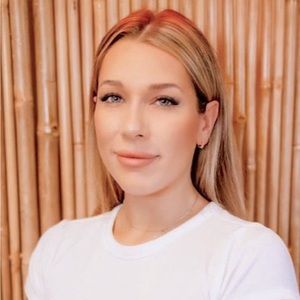 Meet your Posher, Ziana